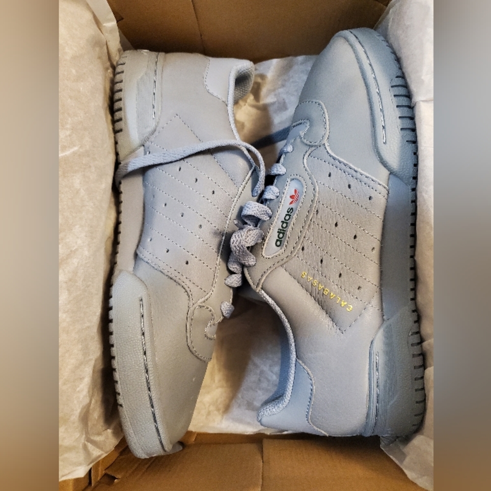 Yeezy Powerphase Grey